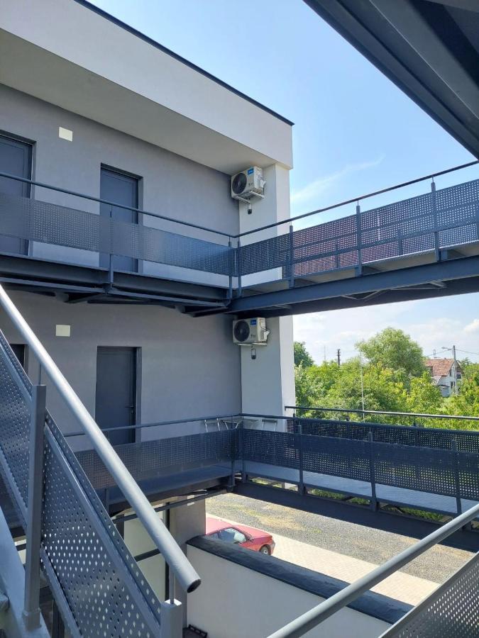 טימישוארה Casa Maria City Apartments מראה חיצוני תמונה